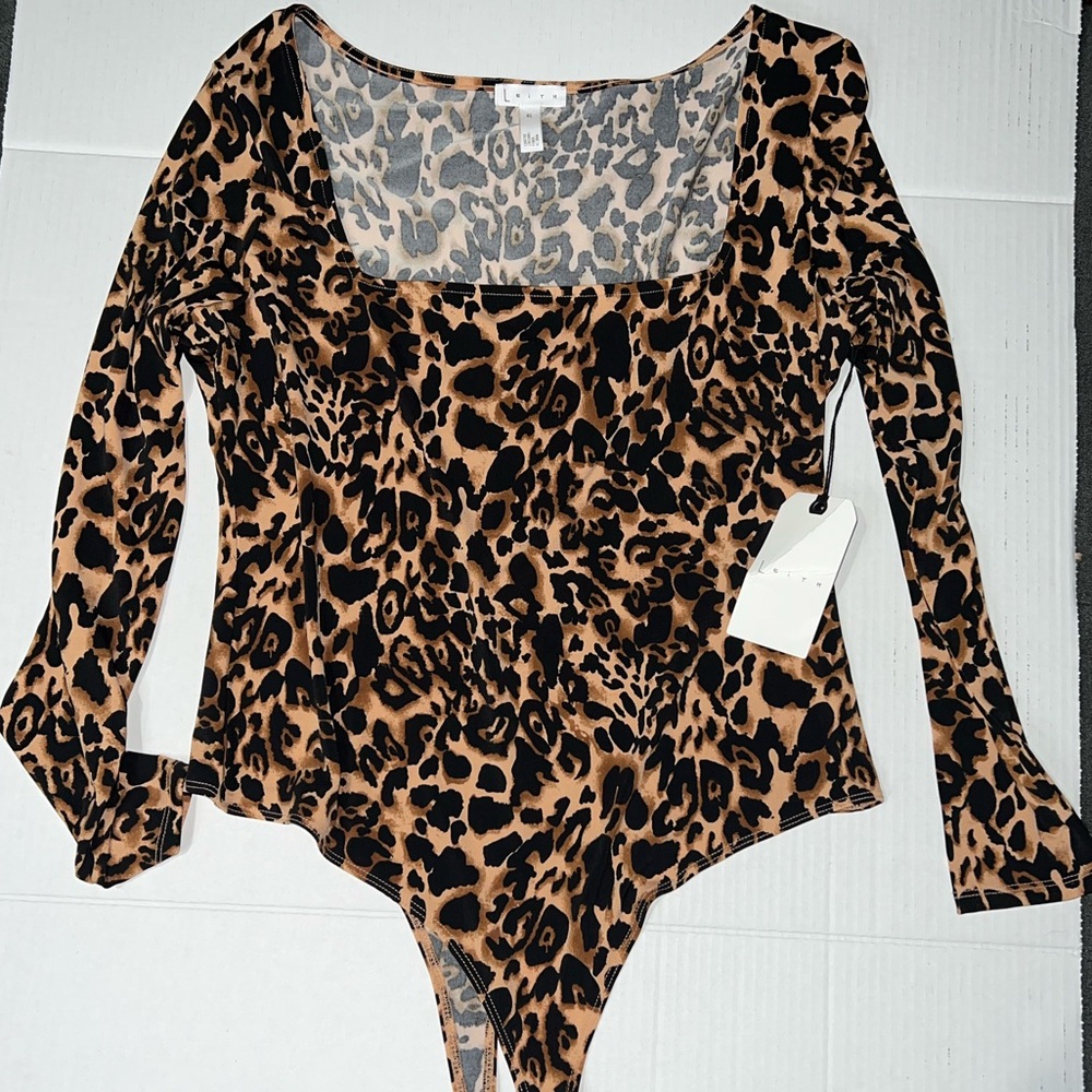 Leith Animal Print Long Sleeve Bodysuit